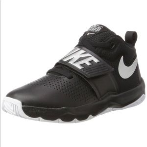 Nike Kids' Team Hustle Basketball Shoes, Size 13